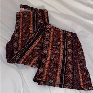 Bell bottom booty pants